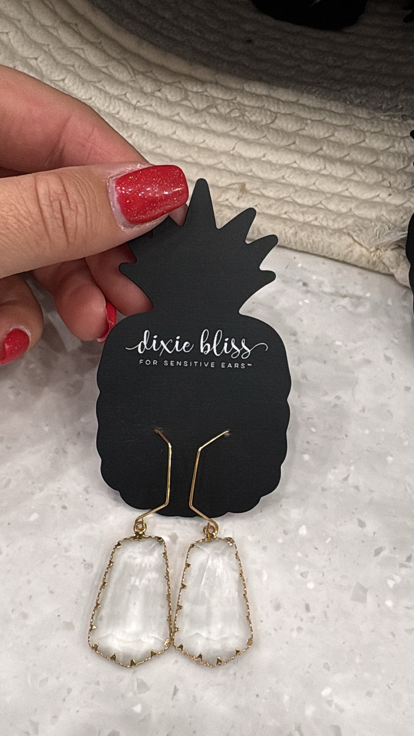 Dixie bliss - clear dangle stone