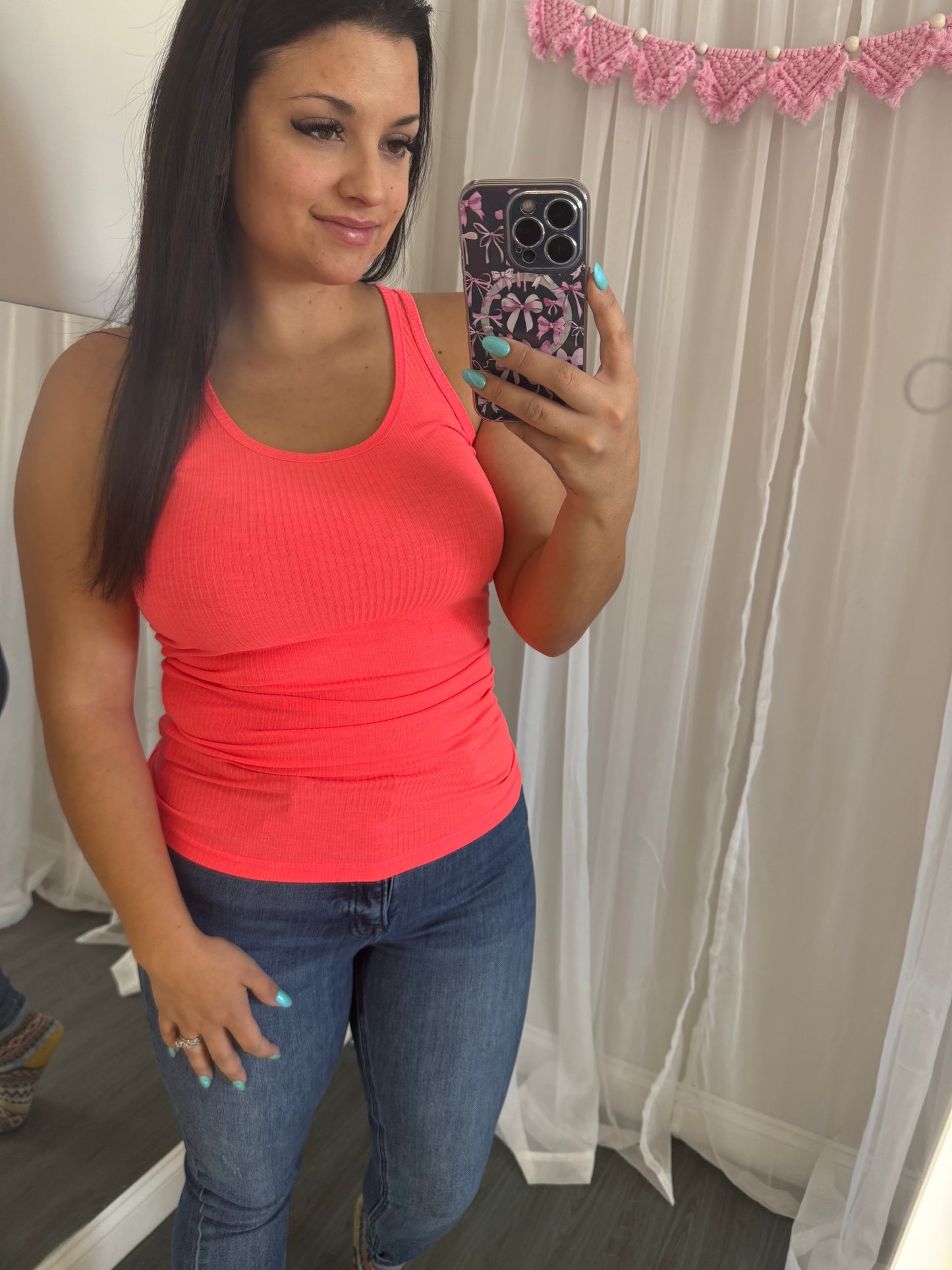 Coral ribbed tank