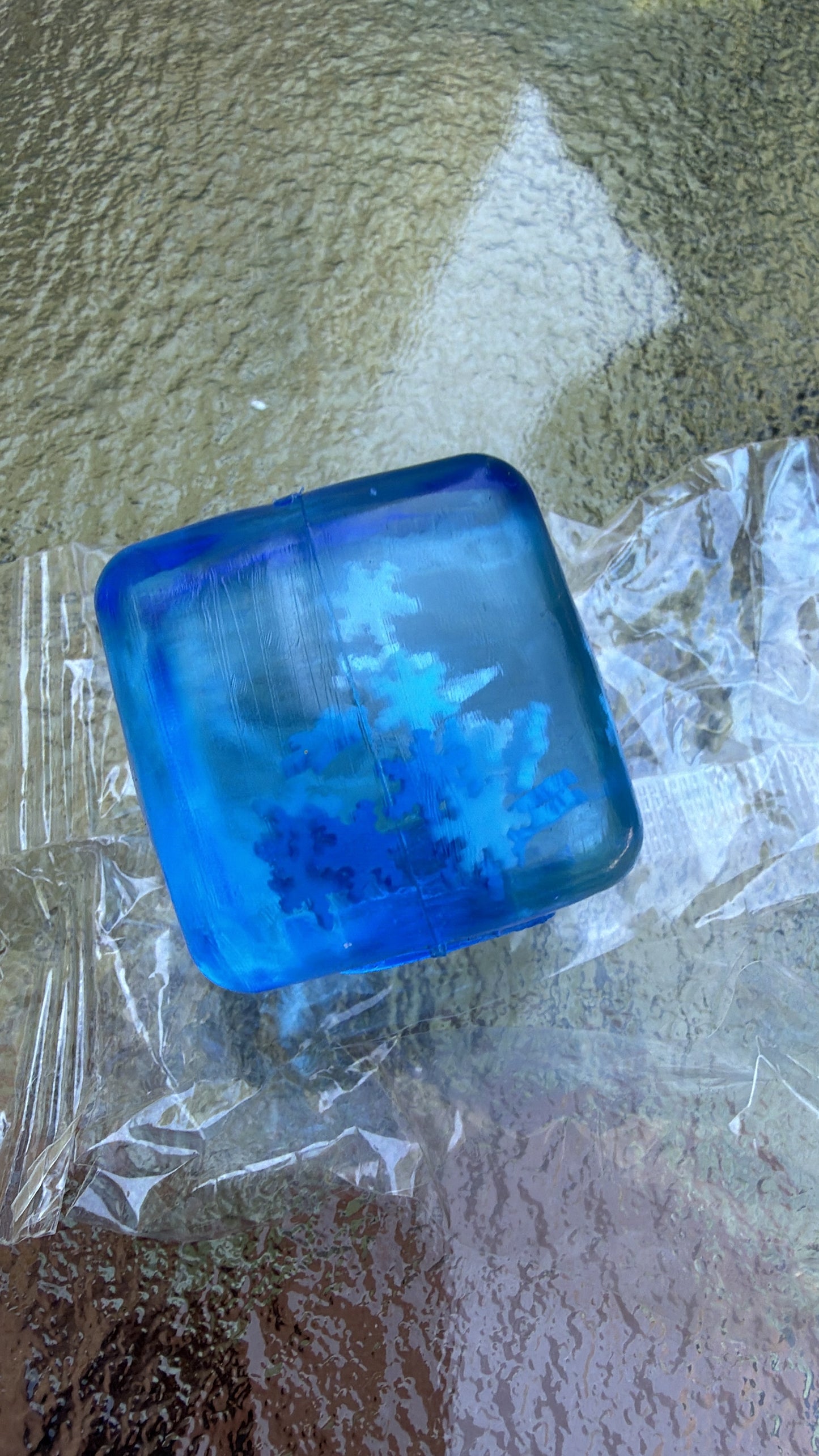 Blue snowflake mini cube