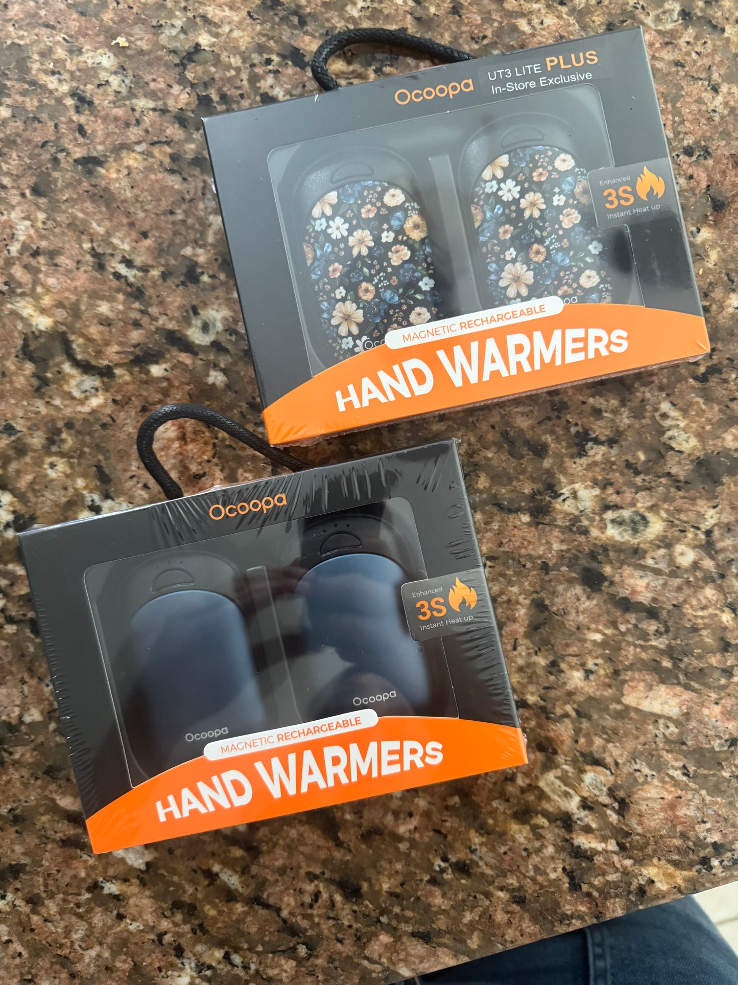 Rechargeable electric hand warmers