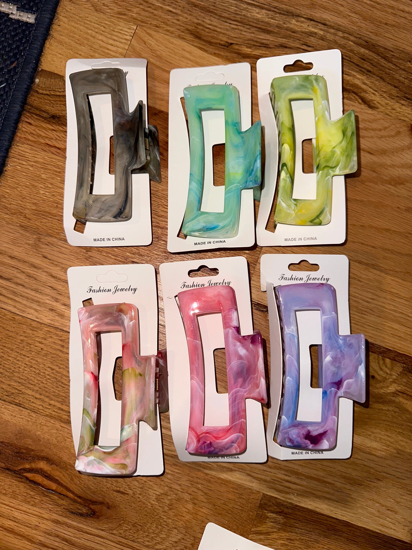 Marble hair clips