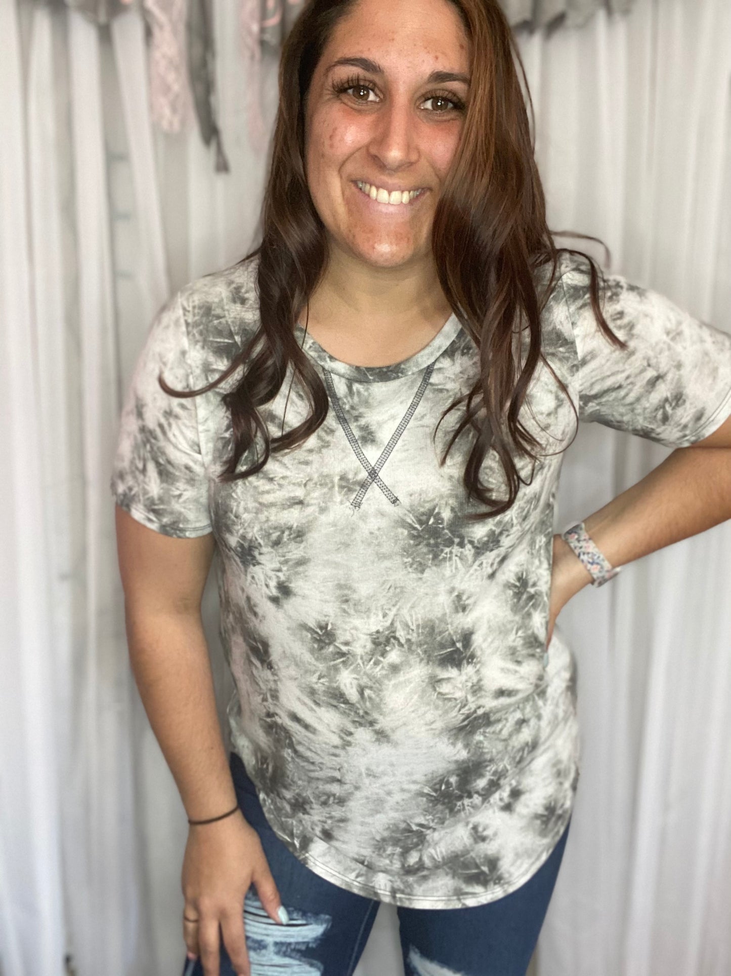 Grey tie dye tee