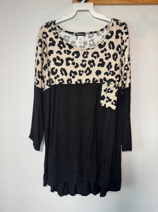 Cheetah/ black pocket top