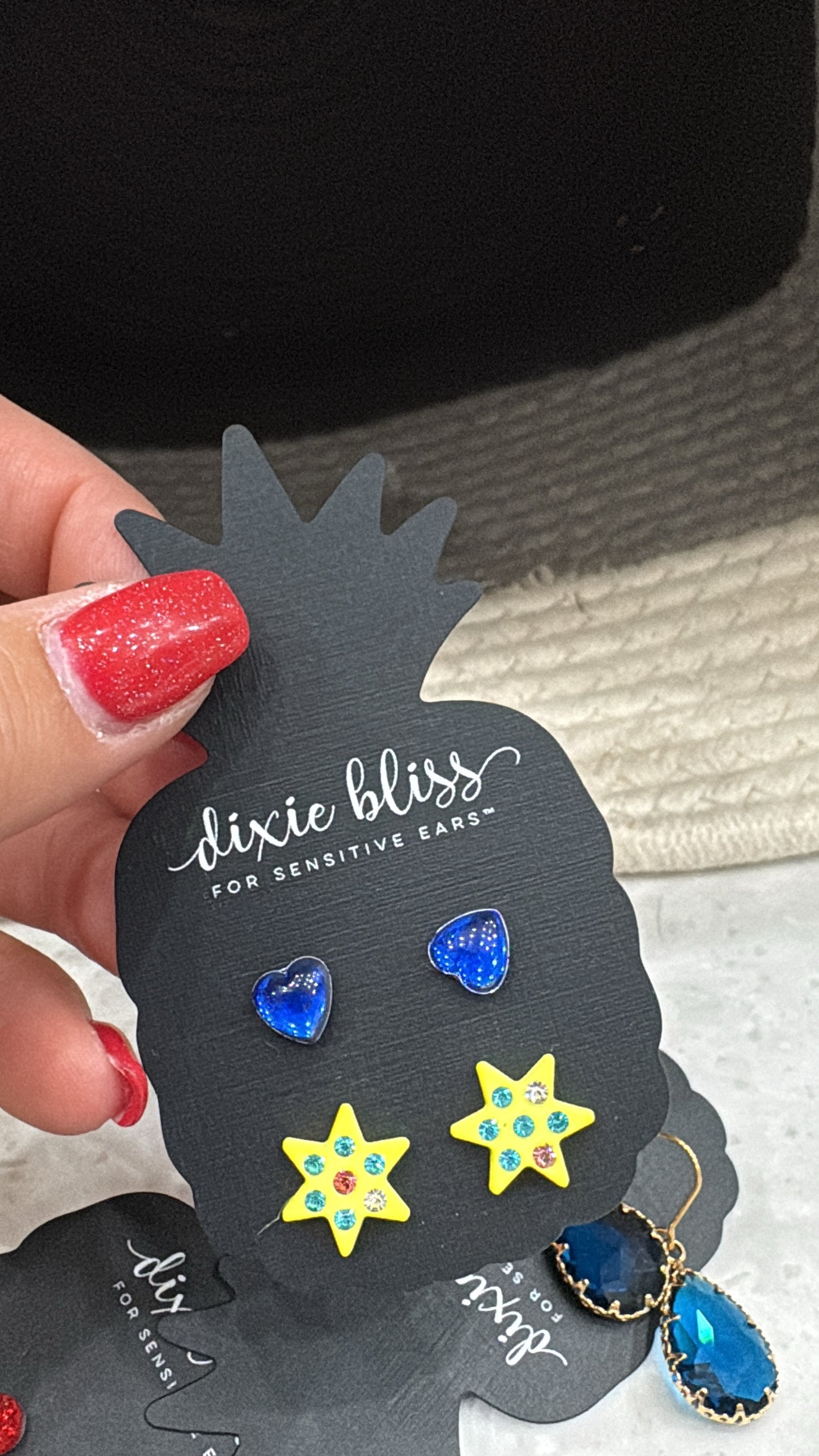 Dixie Bliss Hearts & star earrings