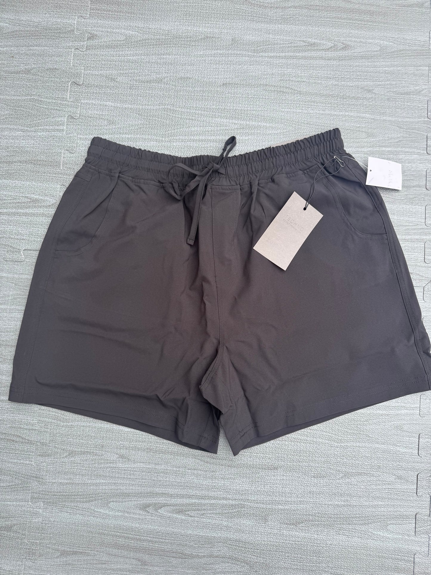 Black wrinkle resistant shorts