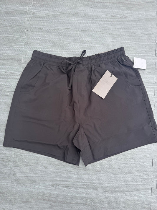 Black wrinkle resistant shorts