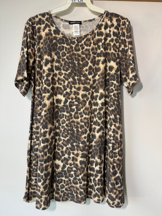 Cheetah print tee