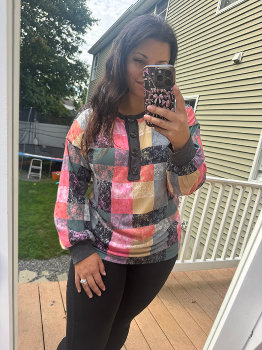 Colorful square pattern button top