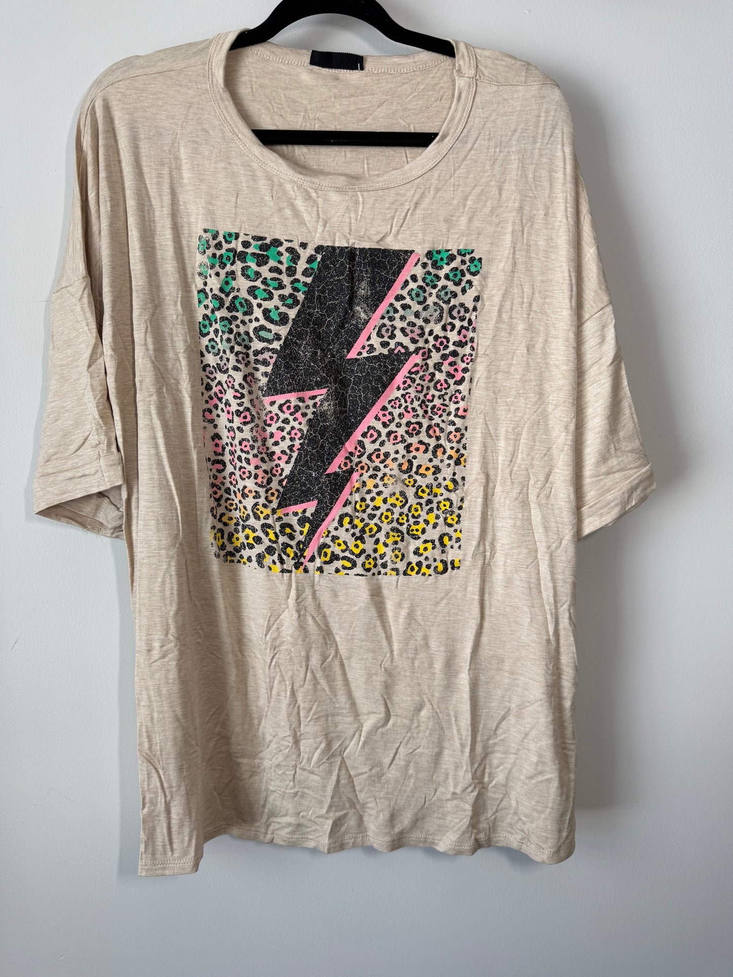 Bolt tee