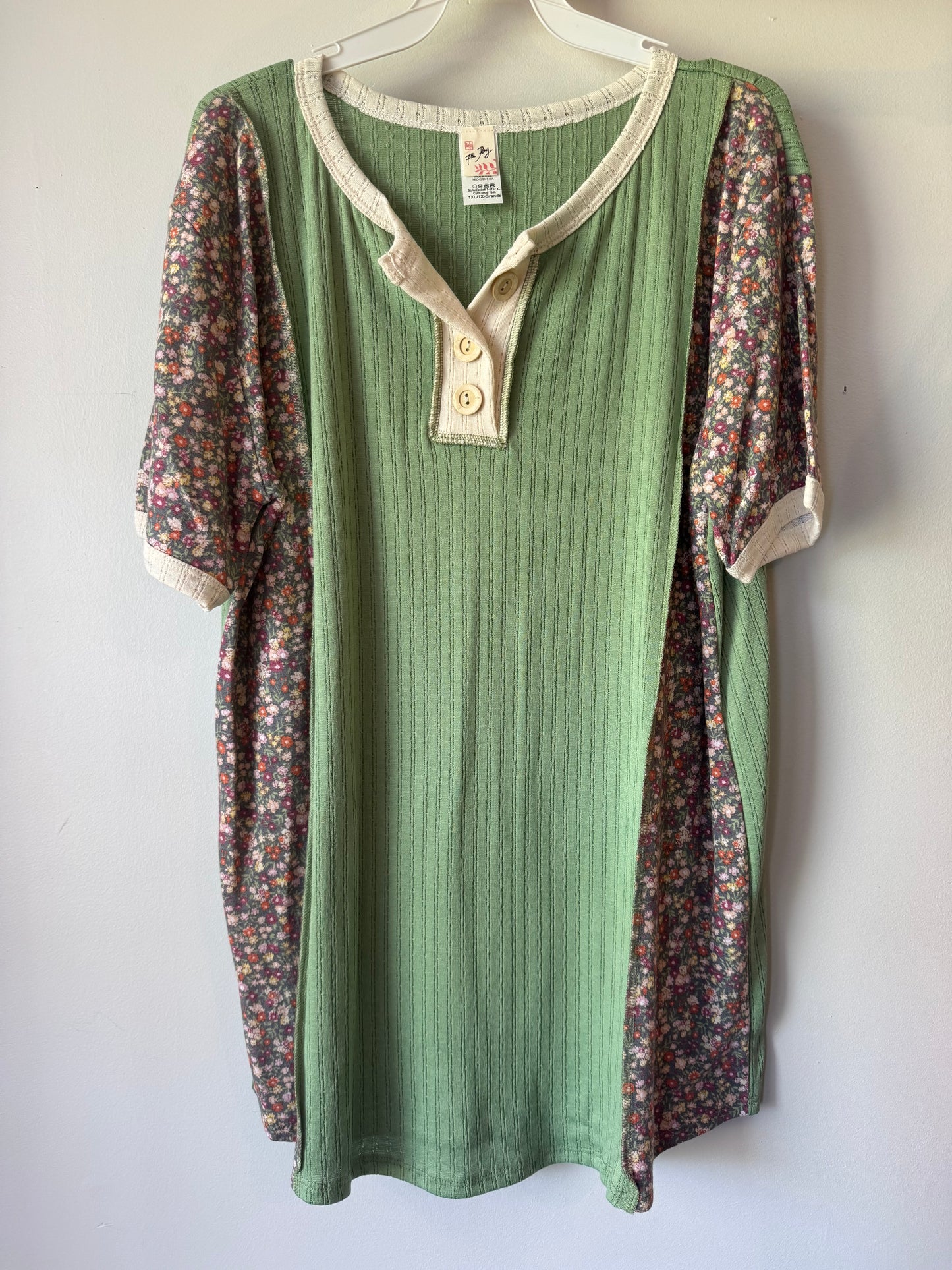 Sage floral button top