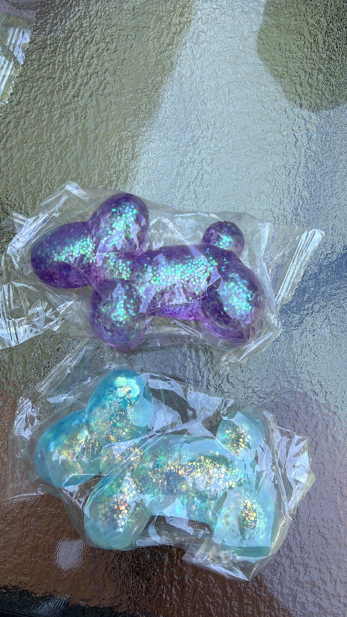 Glitter balloon dog squishy