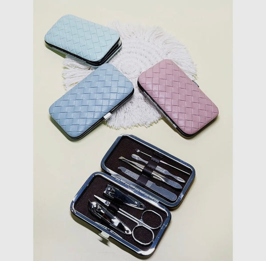 Manicure Kits