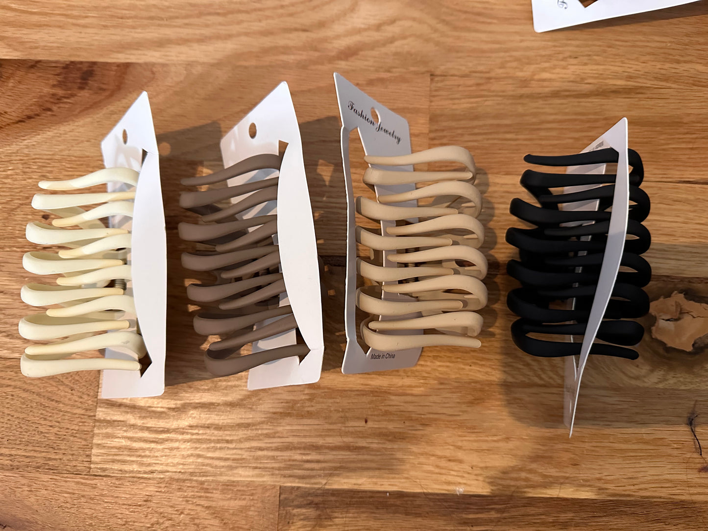 Oblong hair clip