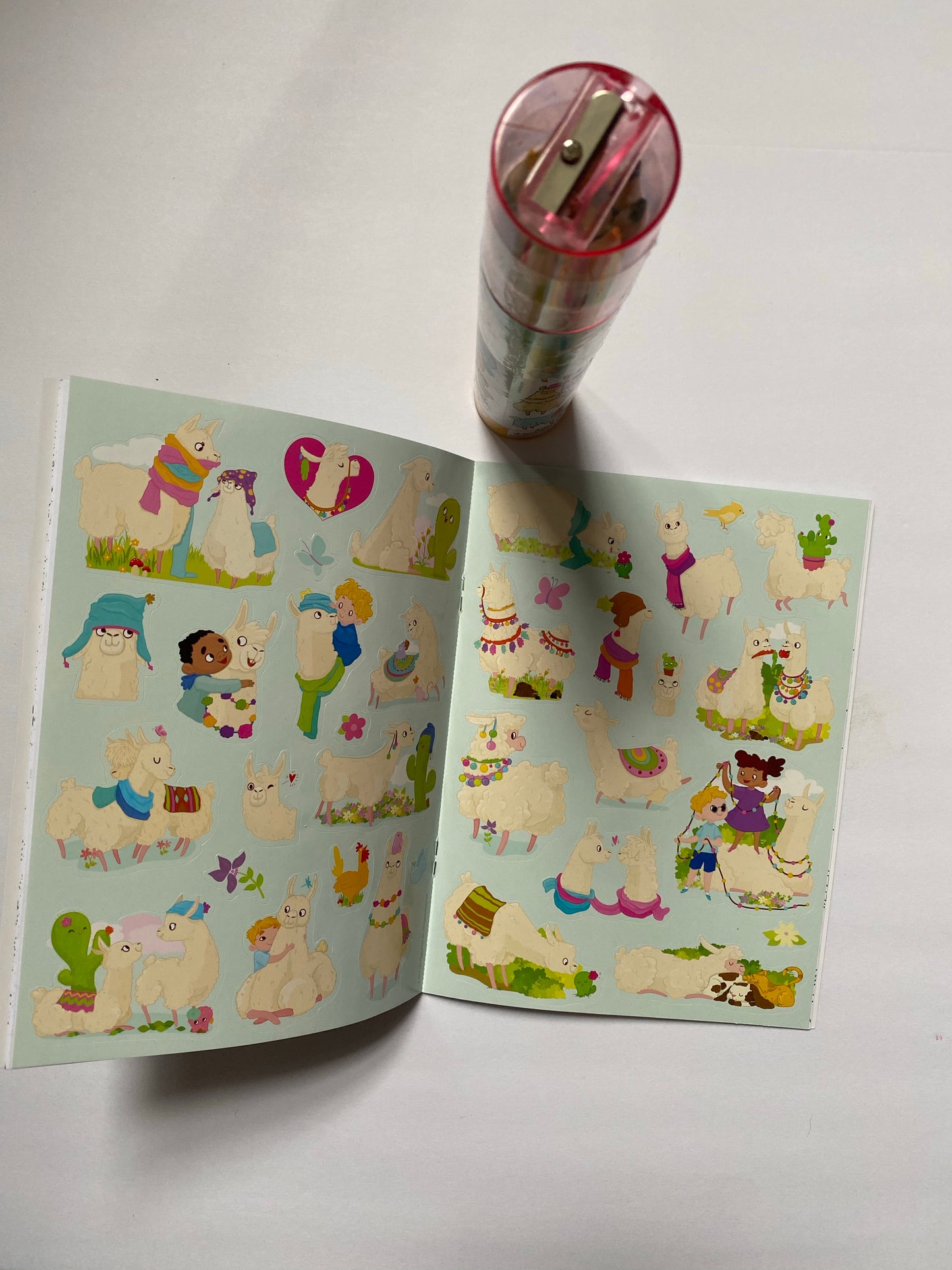 Llama Activity book w. Colored pencils