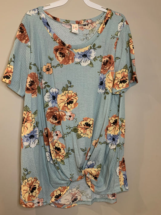 Cement floral knot top